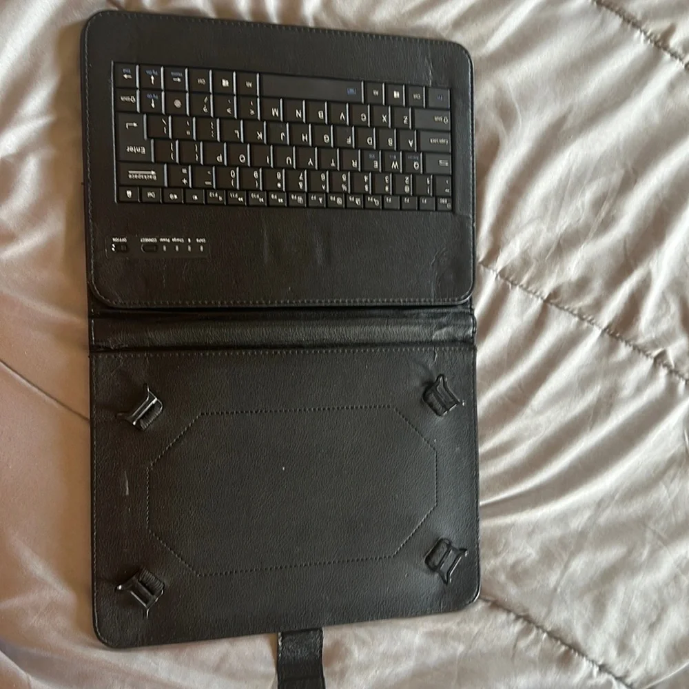 REAL LEATHER!! Standup iPad case